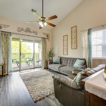 Branson Resort Condo Rental With Community Pool!